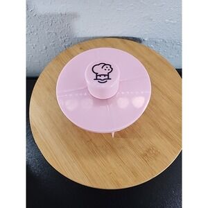 CRUMBL Cookie Cutter Pink With Logo Crumble Cookie Cutter Plastic 4 Slices